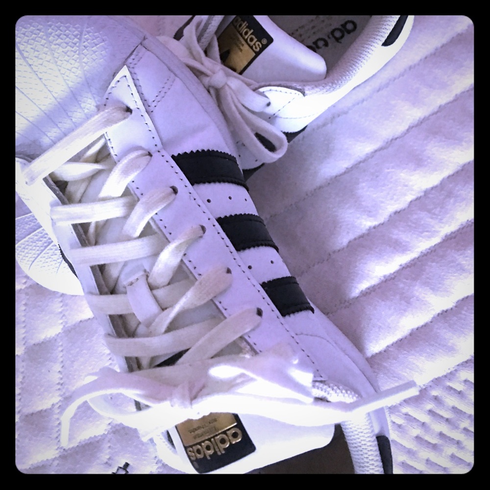 ADIDAS Classics 8.5 women’s